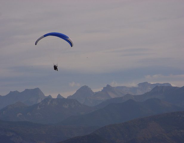 Paragliding on the Diois
